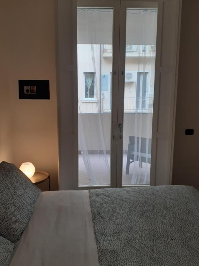 Olimpia Apartment City Center Σαλέρνο Εξωτερικό φωτογραφία